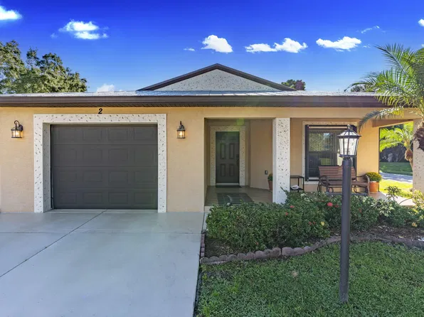 2 S Granada Lane, Port St Lucie, FL 34952