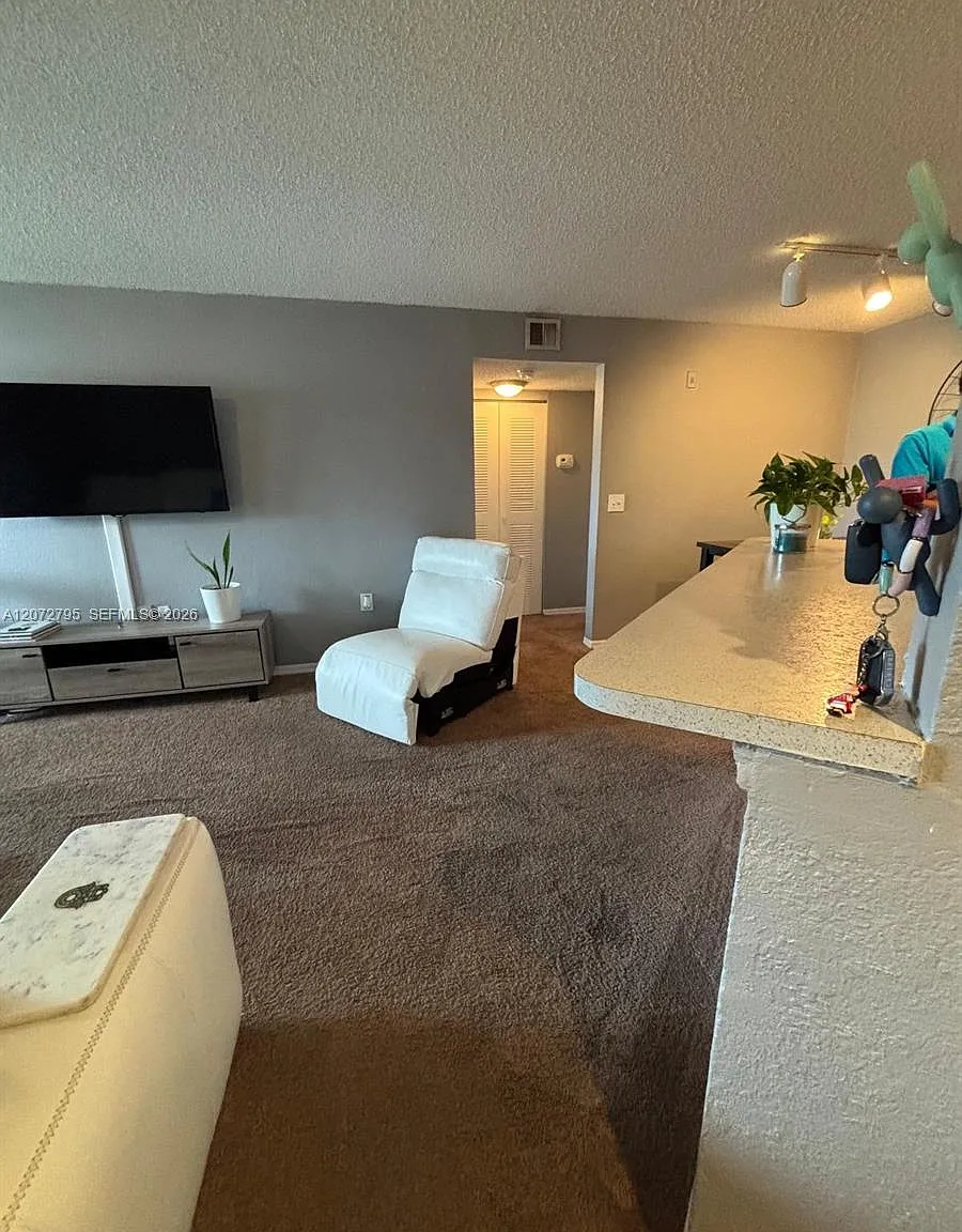 Isles At Lago Mar Condo — Photo 4