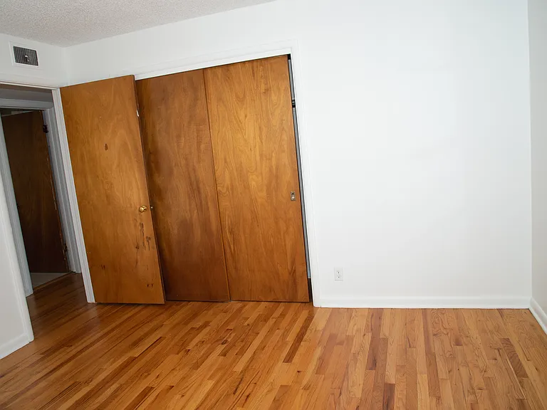 3533 Boston Rd — Photo 10