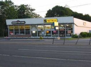 2555 South Rd, Poughkeepsie, NY 12601