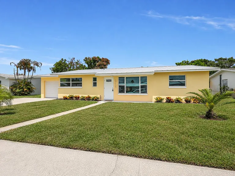 19035 SE Southgate Dr — Photo 4
