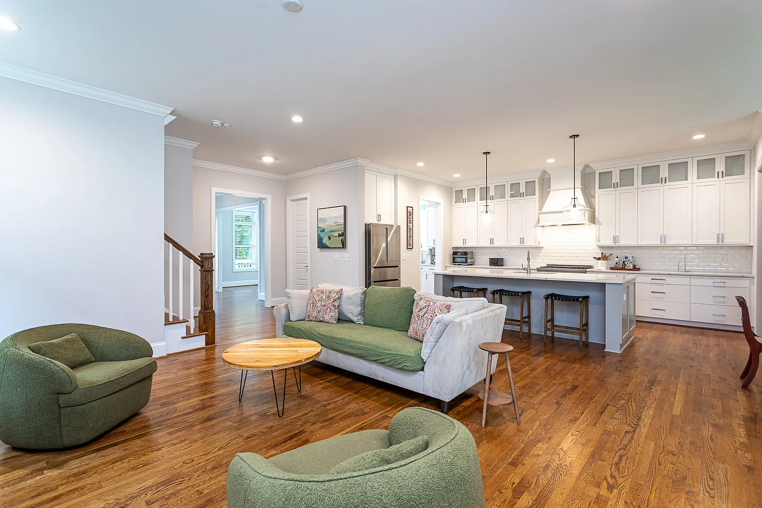 4 bed, 3.5 bath, 3115 sqft, $4,995 — Photo 4