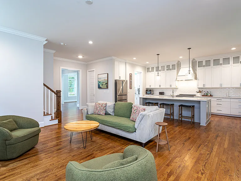 801 Carolina Ave — Photo 4