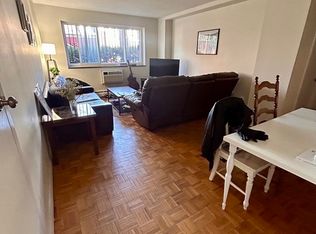287 Harvard St APT 19, Cambridge, MA 02139