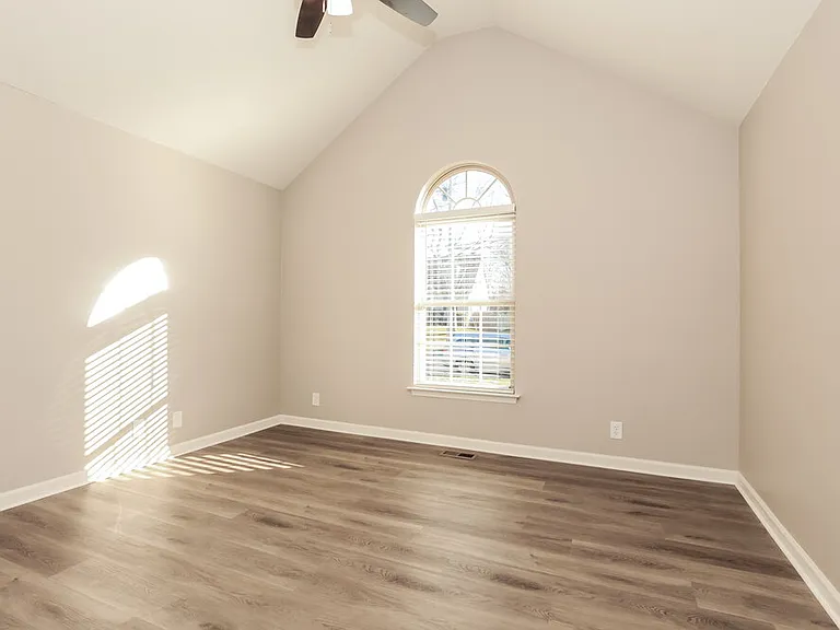 1918 Pecan Ridge Dr — Photo 10