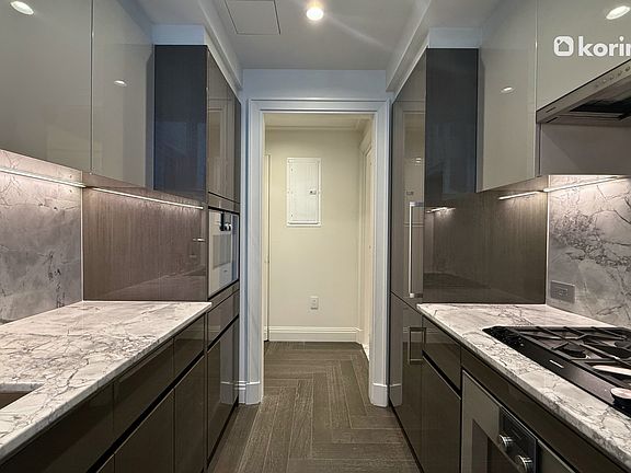 2nd image of 301 Park Ave #2018