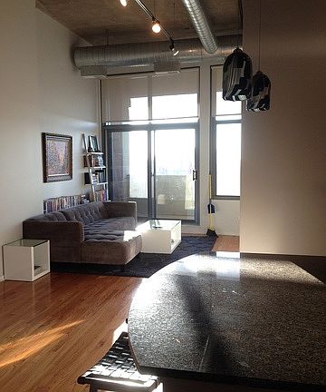 5th image of 900 N Kingsbury St APT 924