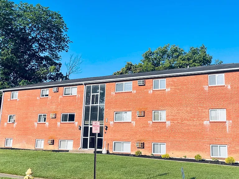 1001-1101 Edgecombe Rd — Photo 3