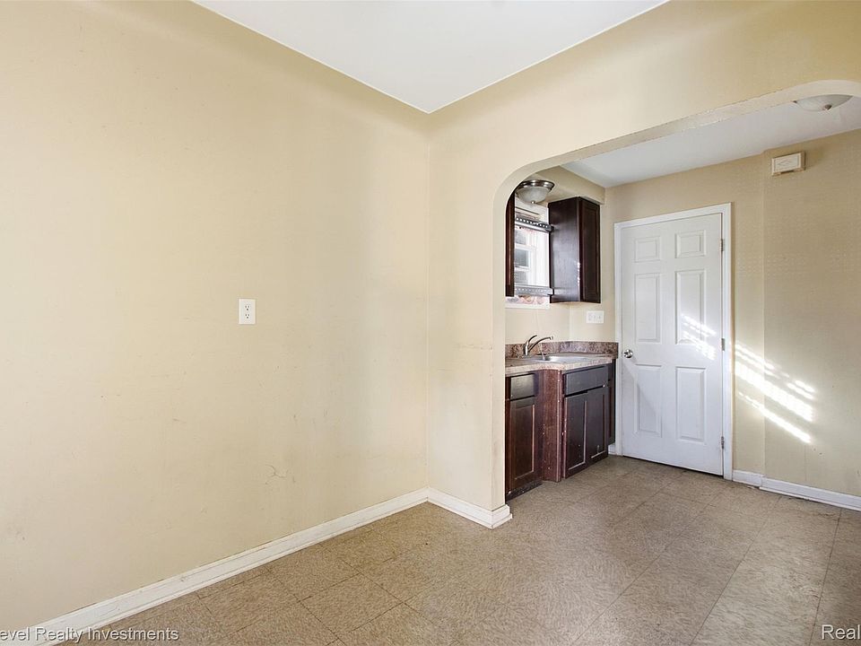 18575 Greeley St, photo 7