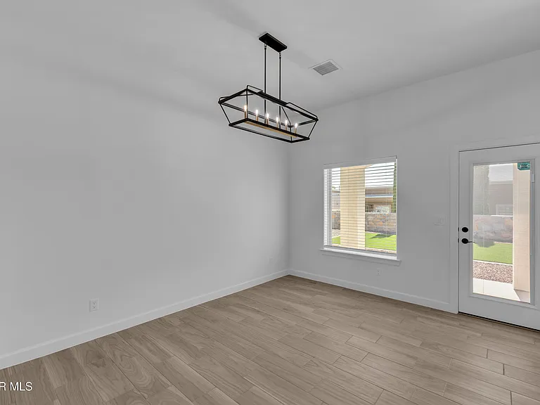 781 Cedarwood Ave — Photo 24