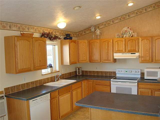 2nd image of 17918 N Lidgerwood Rd