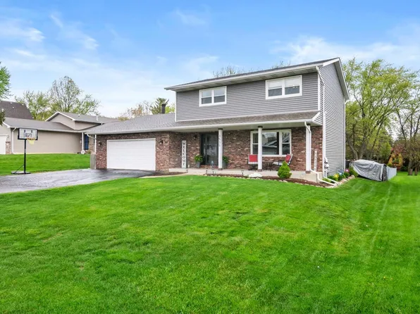 3535 Sunrise Dr, Crown Point, IN 46307
