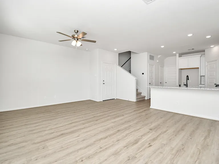 1534 Revolution Way — Photo 17