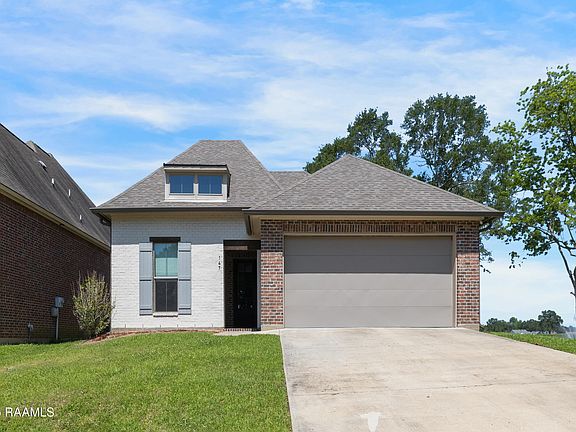 3rd image of 147 Heathwood Dr
