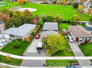 7 Bimini Cres, Toronto, ON M3N 1S1