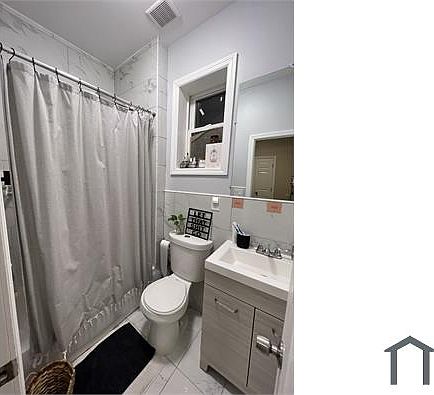 4th image of 3367 Fenton Ave #2BB