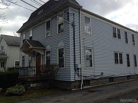 3rd image of 126 Kohler St