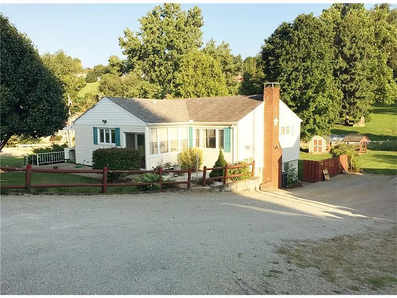 120 Fell Ave photo 1