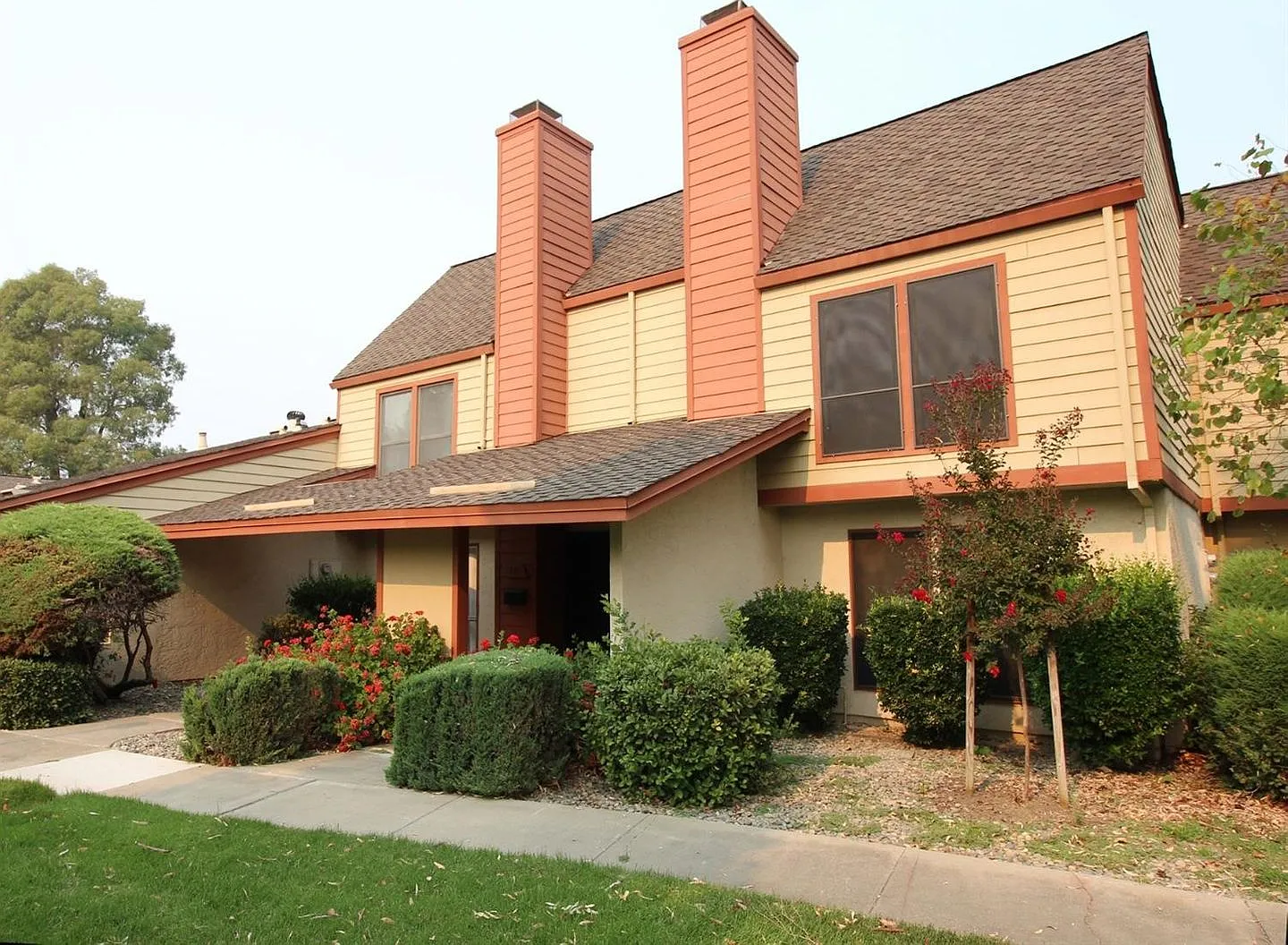 Turnkey Home, Ready For New Occupants! — Photo 1