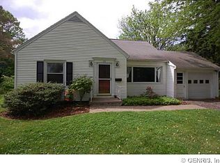 55 Dakeland Rd, Rochester, NY 14617
