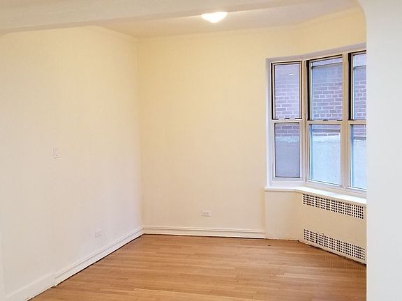 5th image of 6864 Yellowstone Blvd APT A24