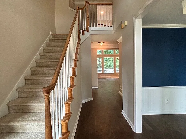 109 Lexington Pass — Photo 4