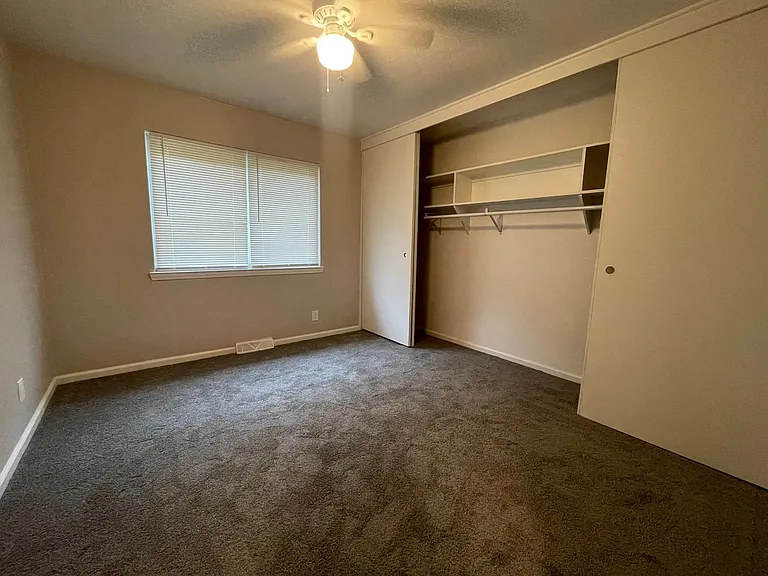 Garden Ridge Apartments — Photo 42