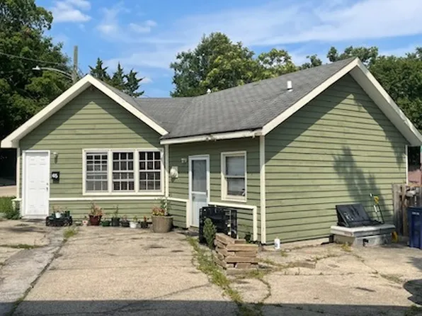 435 Washington St, Elgin, IL 60123