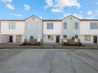 139 Iberia St #B, Youngsville, LA 70592