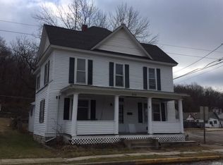 910 Fulton Ave, Hannibal, MO