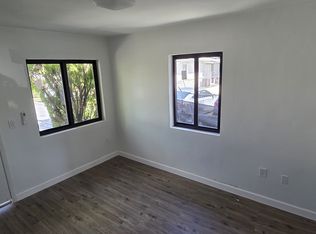 860 SW 3rd St APT 6, Miami, FL 33130
