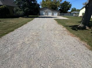 27747 Clyde St, Adelaide Metcalfe, ON N0M 2B0