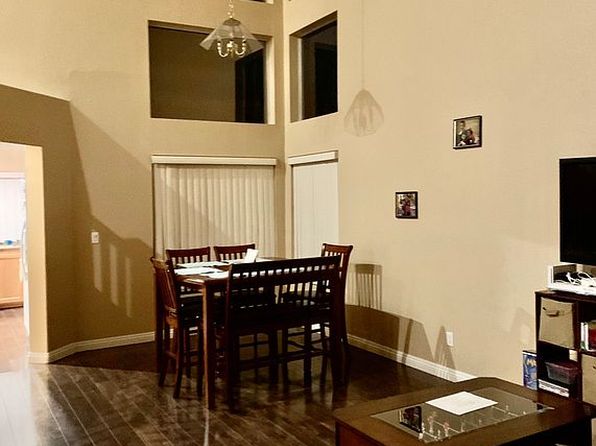 5 Spur Cross Cir
