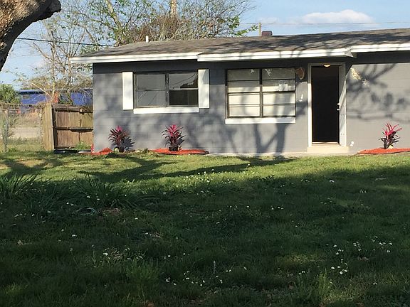 2nd image of 2803 Grove Dr