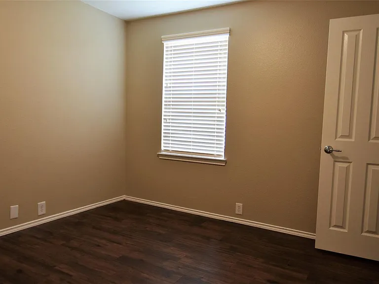 834 Honeysuckle Vine Dr — Photo 22