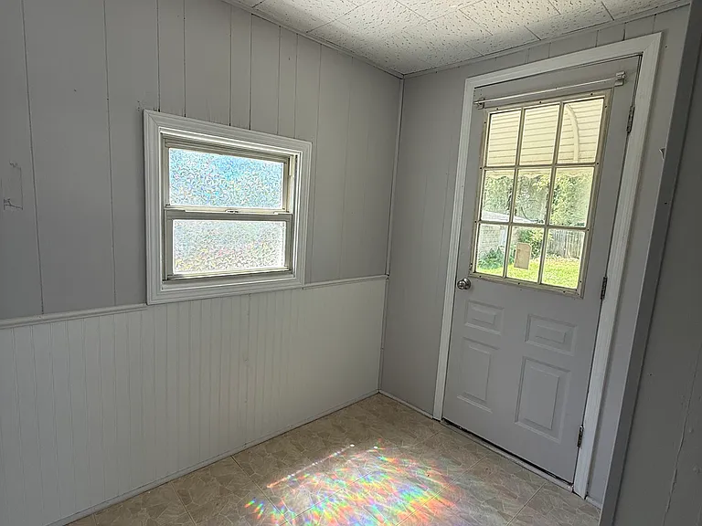 mud room