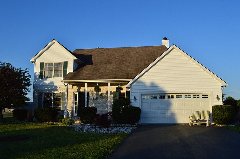 Great family neighborhood.
						:
						New garage door with windows. Landscape refreshed with mature trees.