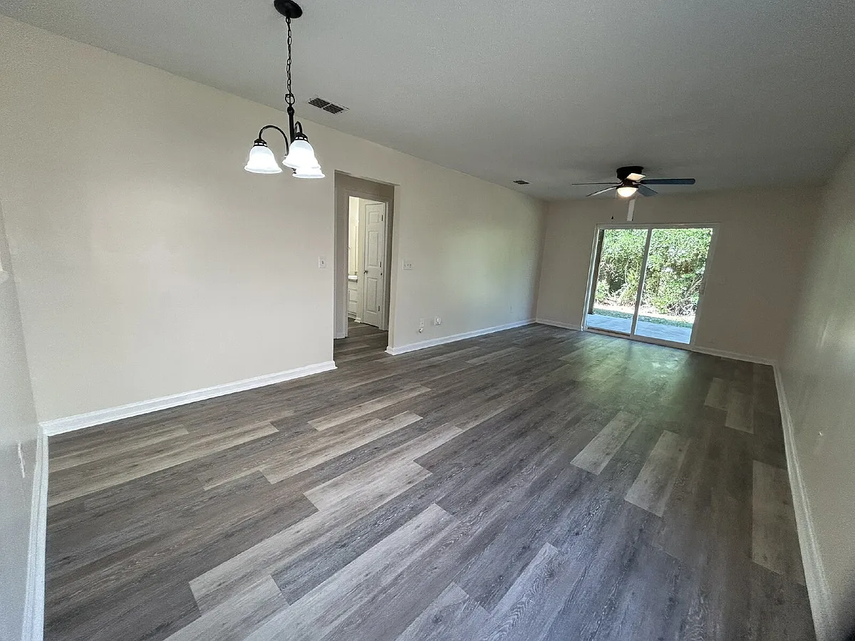 Building Photo - 350 Beverly St #123