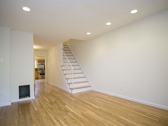 3rd image of 34 Waldo Ave APT 2