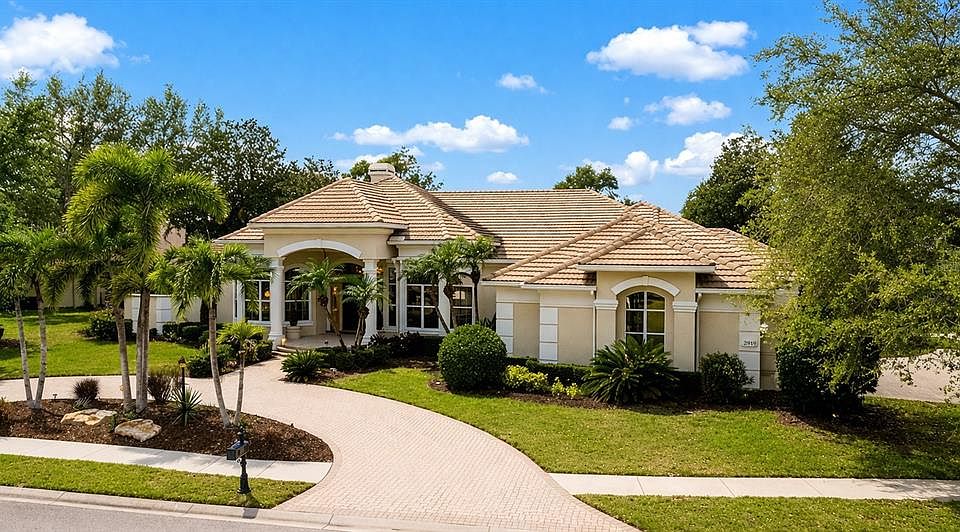 1st image of 8112 COLLINGWOOD COURT