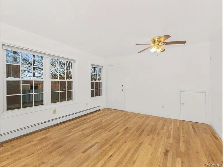 2169 Davidson Ave #1 — Photo 2