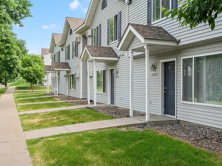 Silvan Townhomes — Photo 19