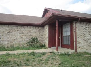 523 Signal Hill Ct S, Fort Worth, TX 76112