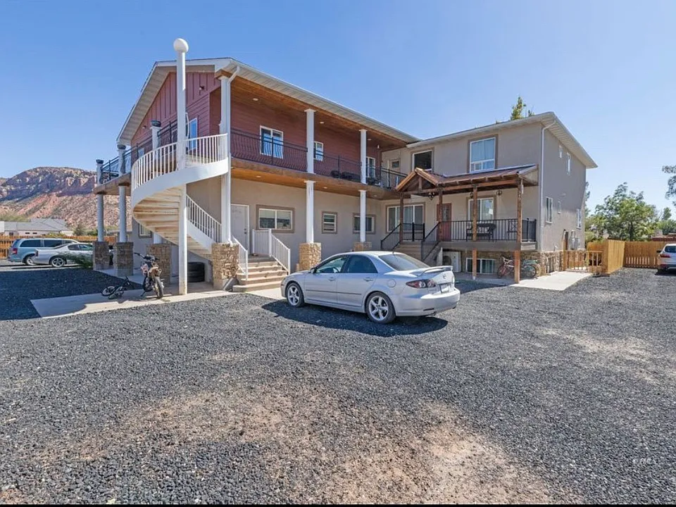 345 W Johnson Ave #2