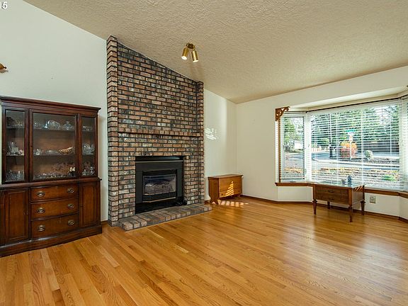 5th image of 14803 SE Topaz Ave