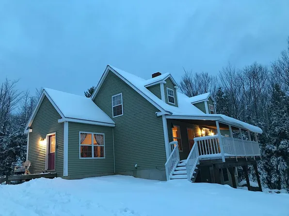204 Palmer Rd, Pittston, ME 04345