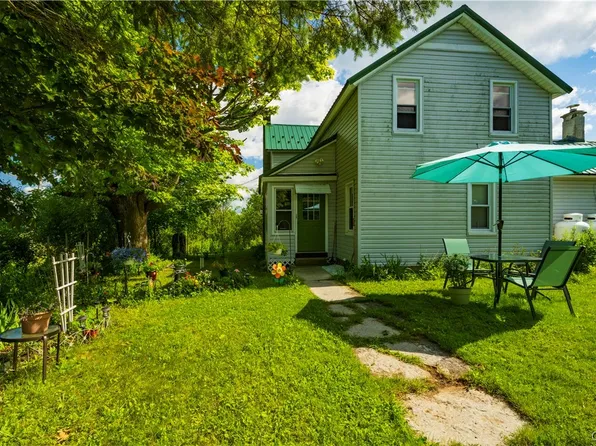 2351 Brennan Rd, Sauquoit, NY 13456