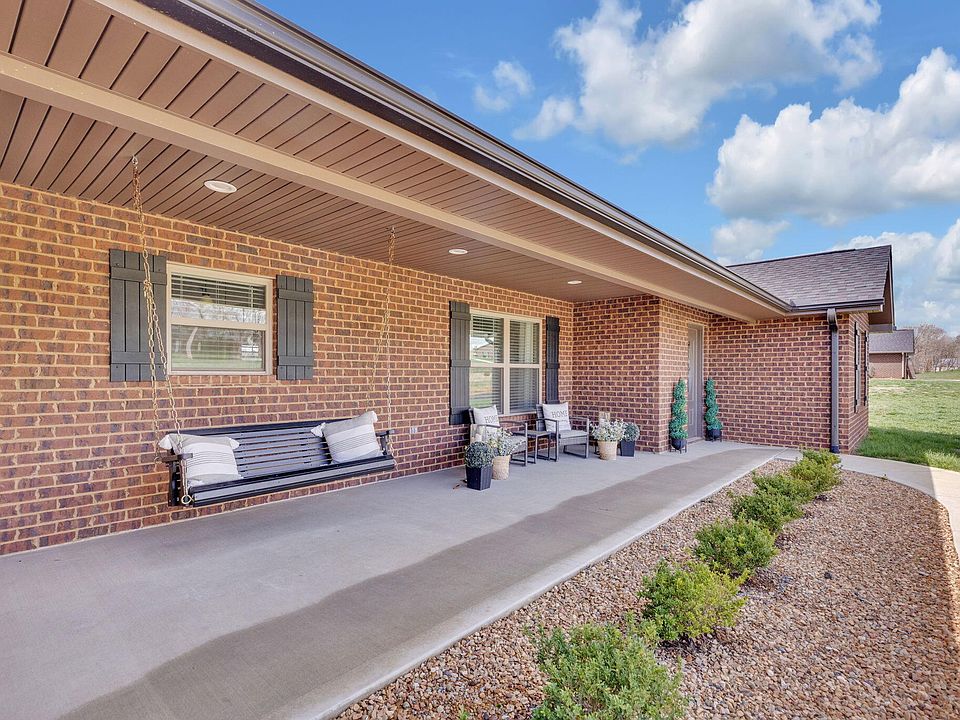 135 Crosslake Ln, Dandridge, TN 37725 Zillow