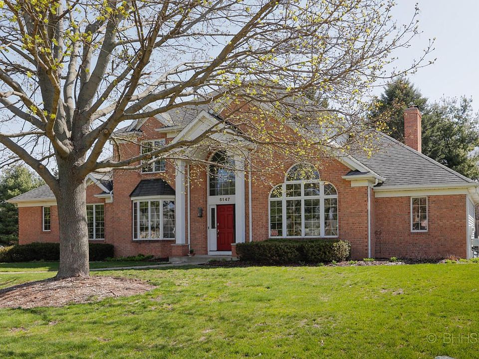 5147 Blue Heron St-101