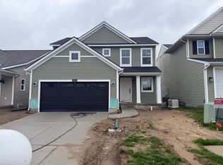 6693 Castleton Dr, Grand Ledge, MI